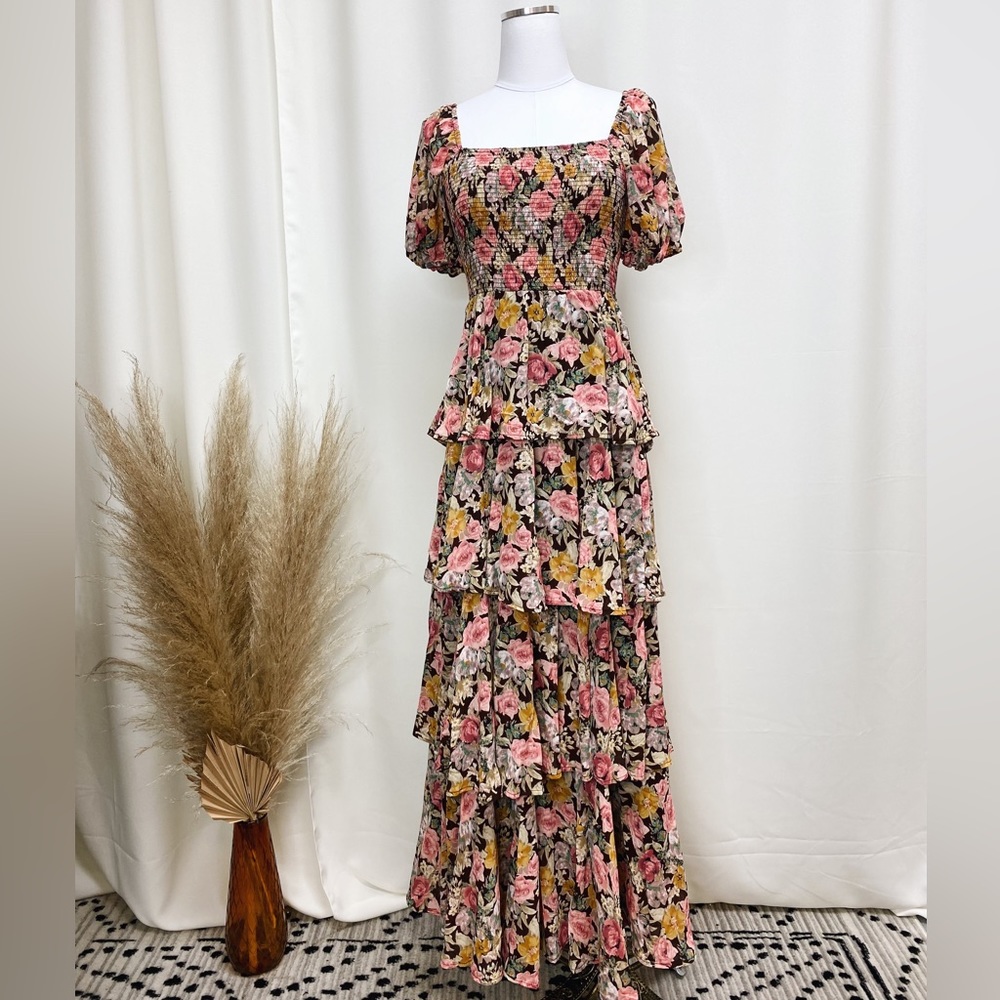 Stunning tiered floral princess dress! To die for!